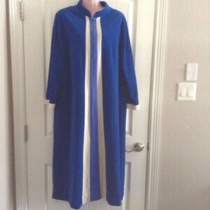 Vintage JC Penney Women's Fleece Robe 38 Stripes Blue Zip Front Caftan